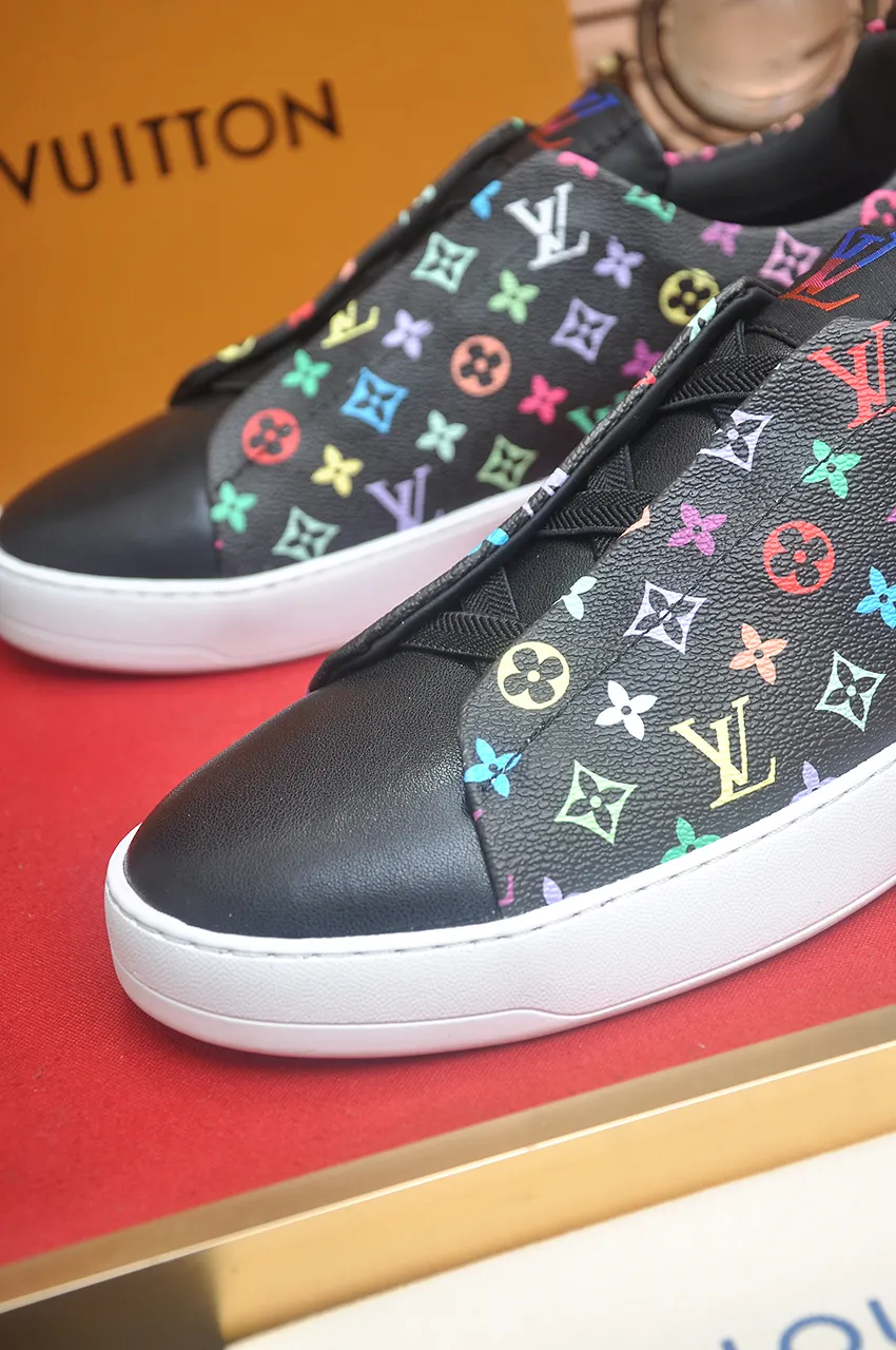 Men's men's shoes💰460💶[LOUIS VUITTON] Same style as LV. Louis Vuitton official website [satisfied] original single hot model, LV original factory cowhide material 👑1:1 original plate, sheepskin lining, original foam outsole. Body accessories one-to-one mold opening 💪 Counter quality 🙏 Dear friends, if you are still worried about wearing matching shoes 💋, then these shoes are your best choice 🎁🎁! 38-44